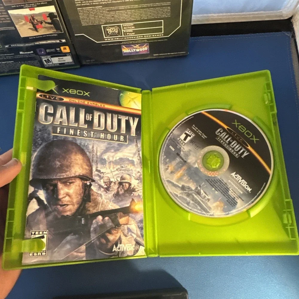Xbox Shooter Game Bundle Of 7 Red Dead MOH COD Dead To Rights Area 51 Armed Dang